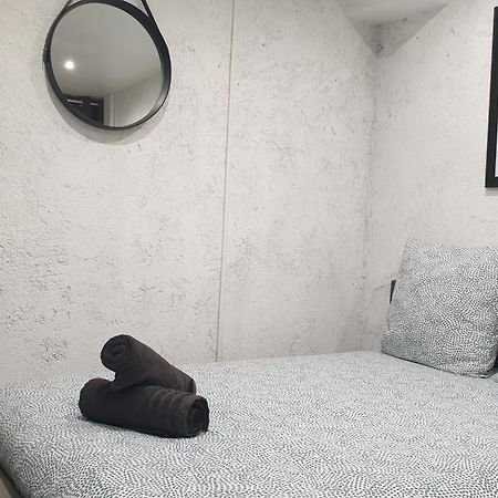 Au 36, Les Apparts Hotel Joigny Bagian luar foto