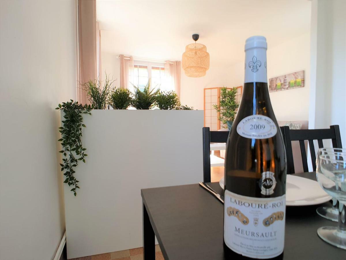 Au 36, Les Apparts Hotel Joigny Bagian luar foto