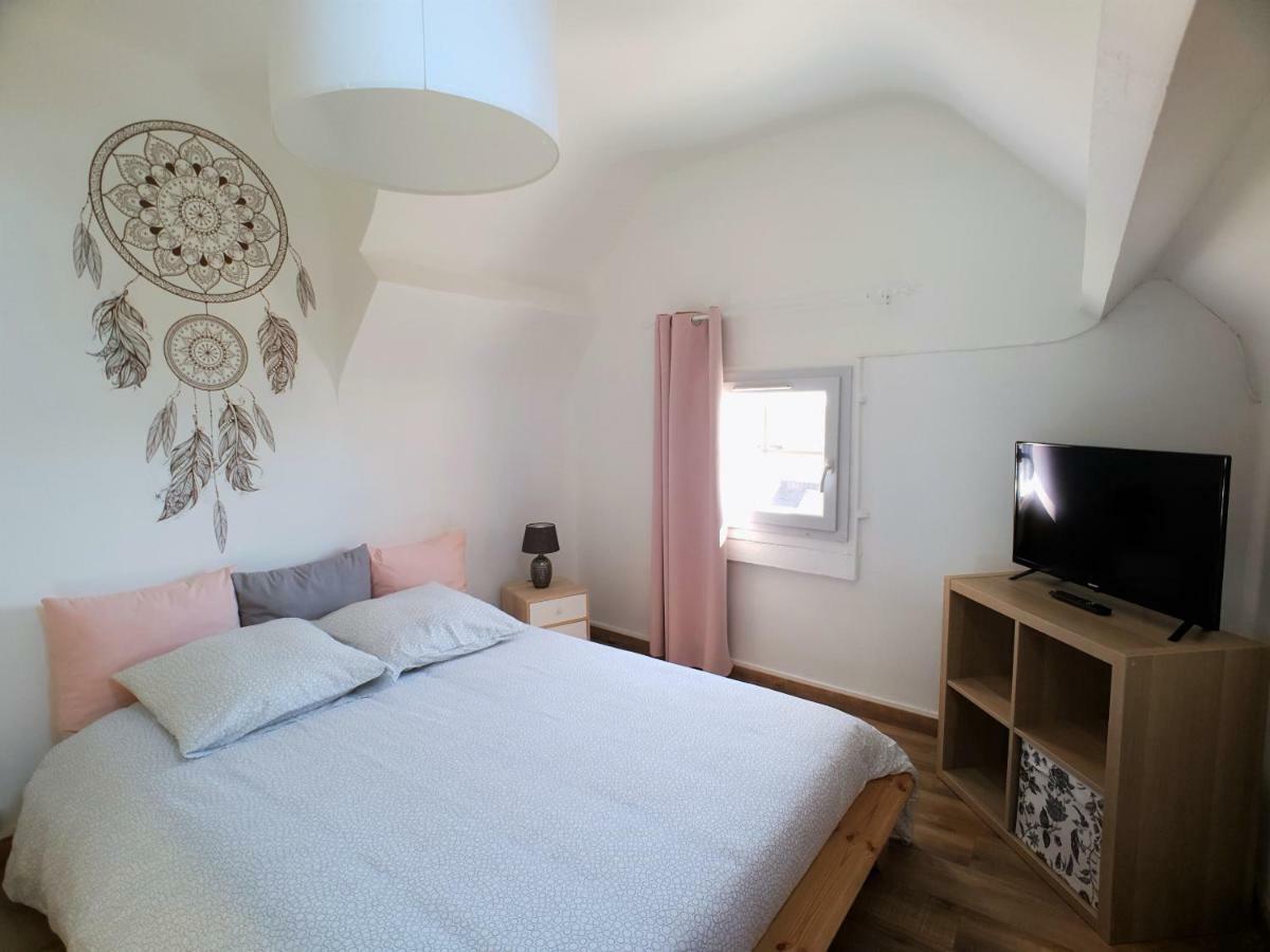 Au 36, Les Apparts Hotel Joigny Bagian luar foto